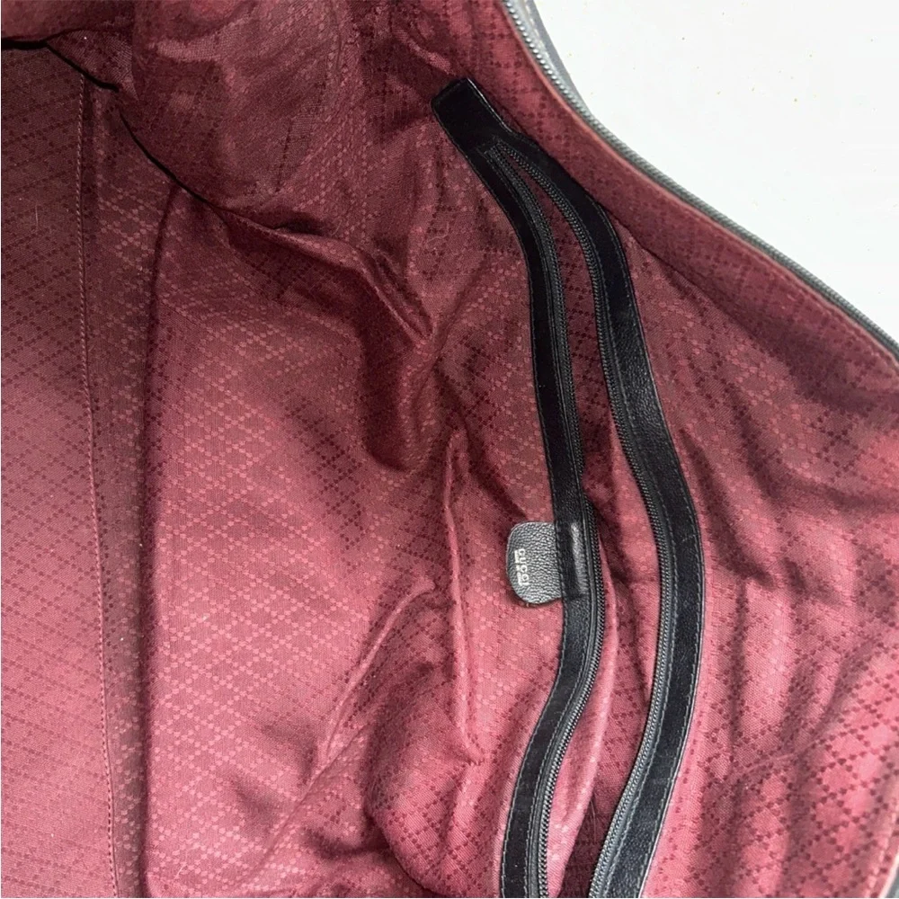 Black Gucci Leather Men's Duffel Bag - Picture 9 of 14